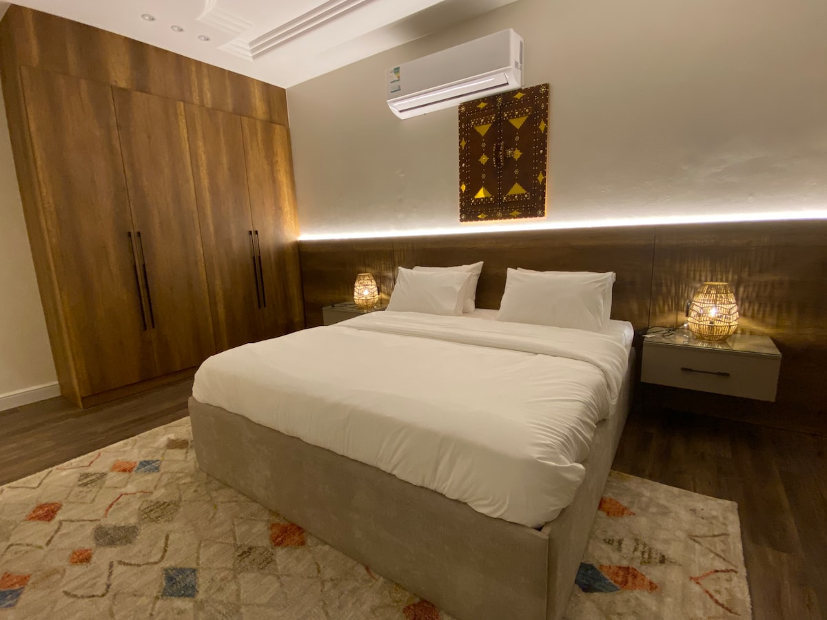 5e2b1684-0dd8-4b18-924b-5ba08f177b8e