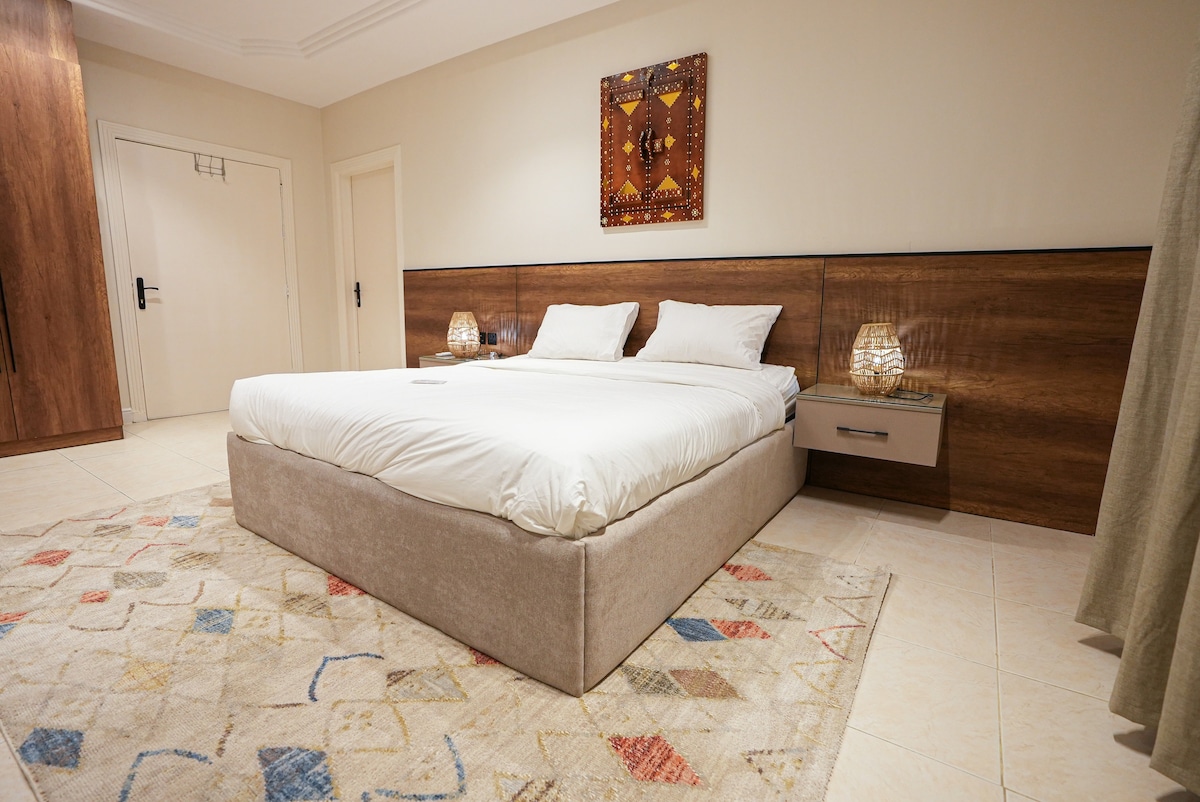 6a81d775-b468-4693-870e-a4bba9b4b6b4