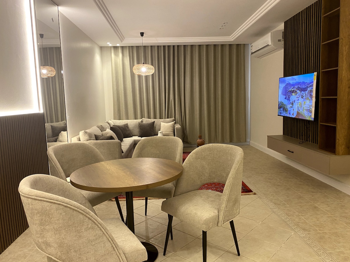 e97b062d-a8af-4531-bb45-09a79a3266c1